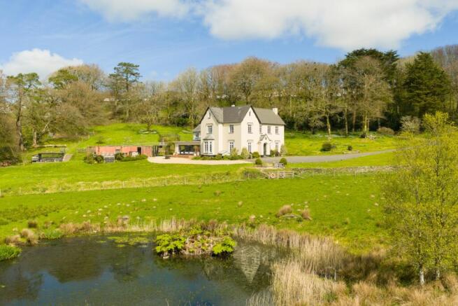 9 bed property, in Barnstaple, £1,750,000
