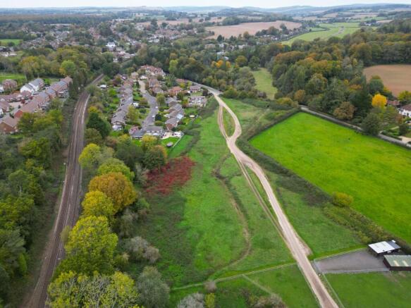 Land, in Land at Woodberry Lane, £75,000
