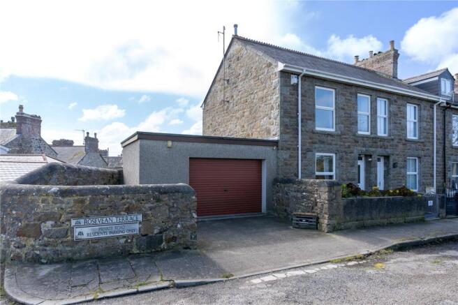 2 bed property, in Rosevean Terrace, £335,000