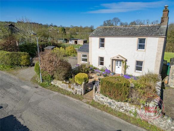 4 bed property, in Caldew Villa, £270,000