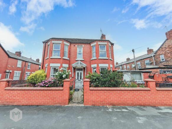 3 bed property, in Seedley Park Road, £180,000