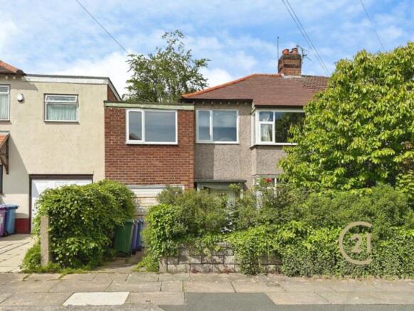 4 bed property, in 27 North Linkside Road, £175,000