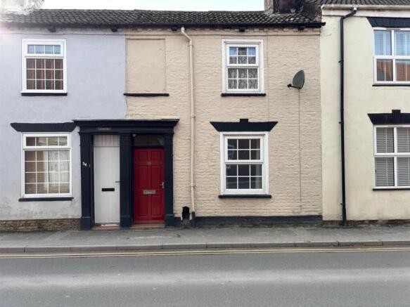 2 bed property, in Southgate, £154,950