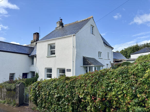 3 bed property, in Rose Cottage, £250,000