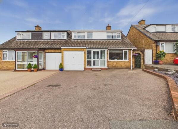 3 bed property, in Homestead Drive, £410,000