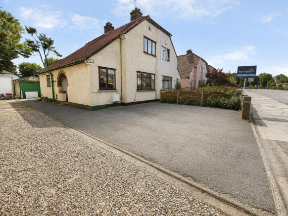3 bed property, in West Drayton Road, £525,000