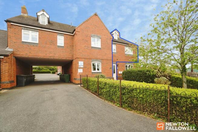2 bed property, in Melton Road, £130,000