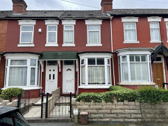 2 bed property, in Edward Road, £170,000