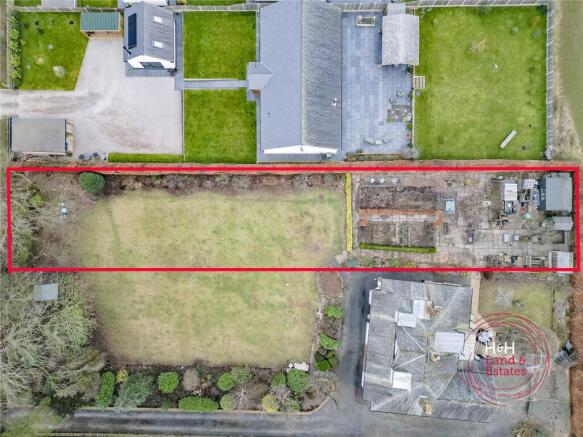 4 bed property, in Building Plot, £165,000