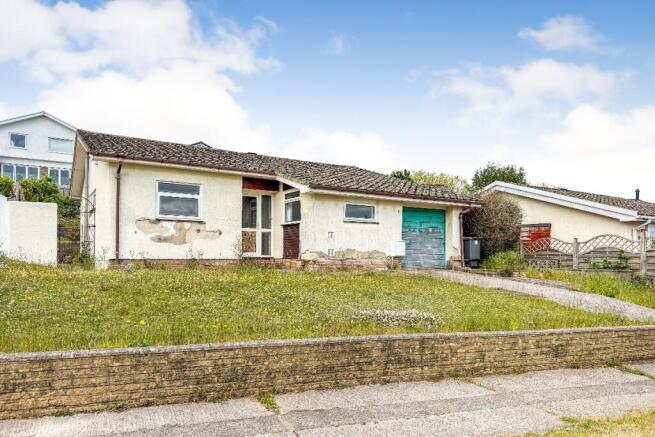 3 bed property, in Purbeck Avenue, £190,000