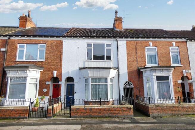 3 bed property, in 30 Alliance Avenue, £60,000
