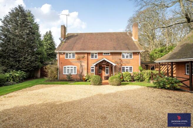 4 bed property, in Pinfold Pond, £1,750,000