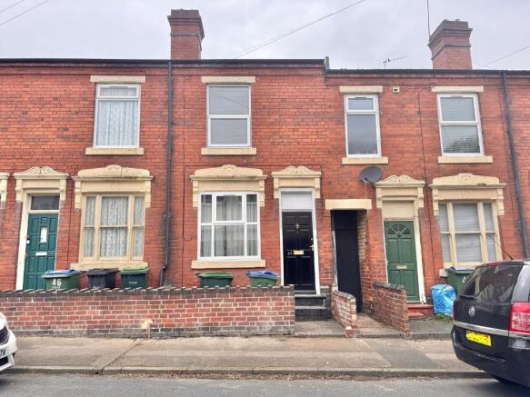 3 bed property, in Stoney Lane, £215,000