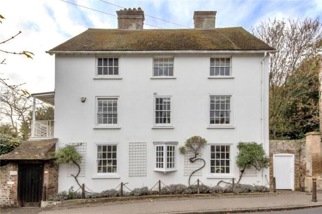 6 bed property, in Blatchington Hill, £1,675,000