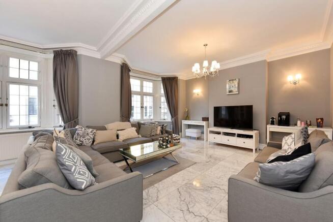4 bed property, in Weymouth Street, £1,000,000