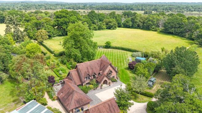 7 bed property, in Rhinefield Road, £2,950,000
