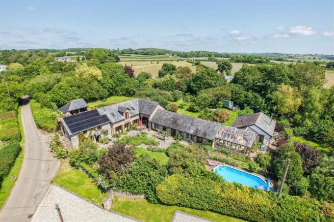 7 bed property, in The Barns, £1,500,000