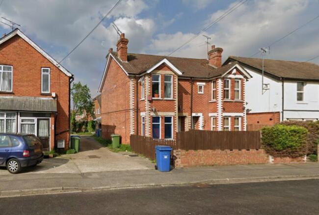 1 bed property, in 291A Yorktown Road, £95,000