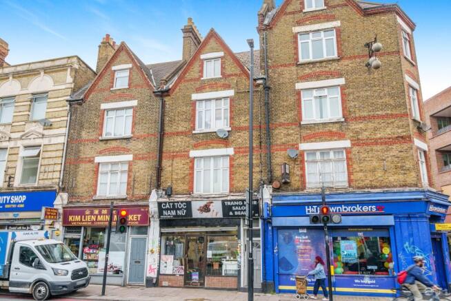 4 bed property, in Peckham High Street, £950,000