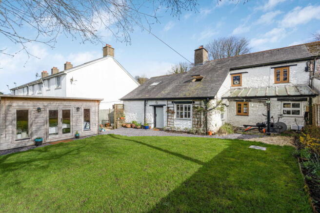 3 bed property, in Lower Dean, £350,000