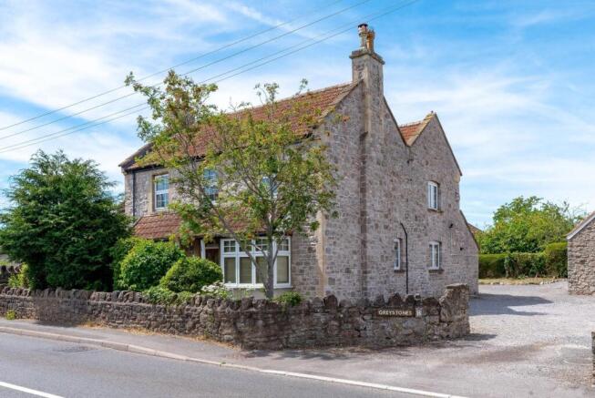 5 bed property, in Charming home ideally situated in the heart of Congresbury, £550,000