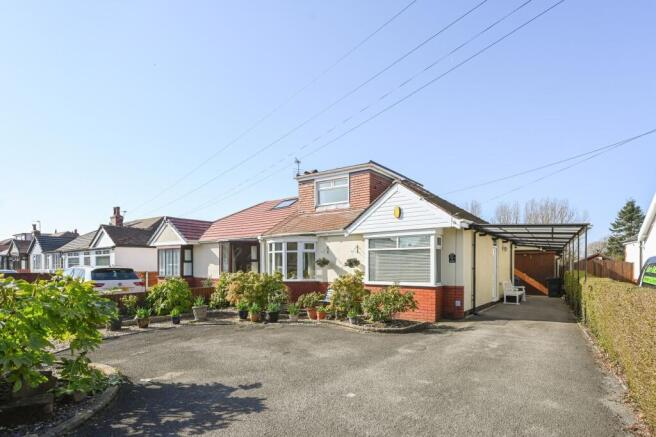 4 bed property, in Grimshaw Lane, £340,000