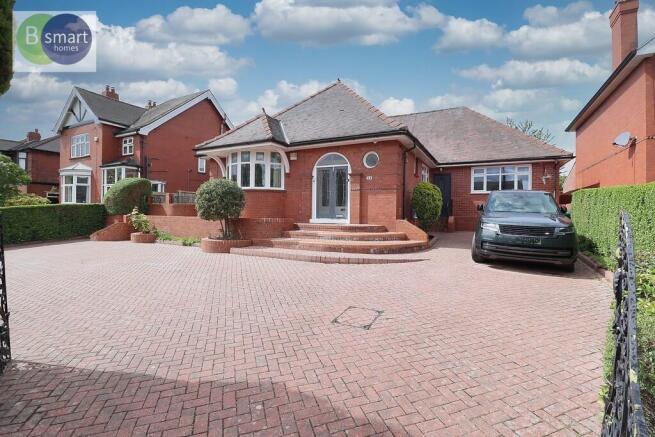 4 bed property, in Wath Wood Road, £420,000