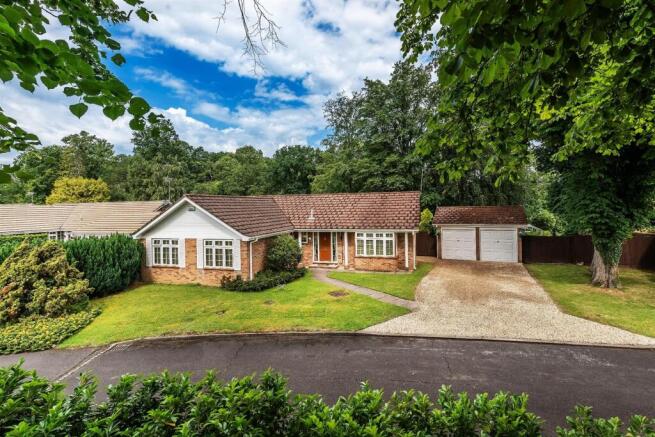4 bed property, in Leaside, £995,000