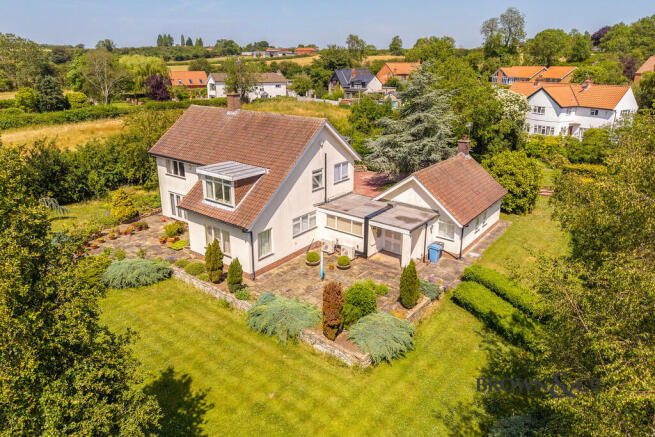 5 bed property, in York Street, £695,000