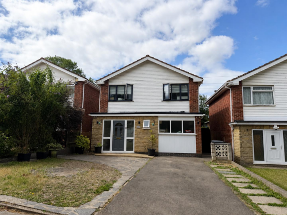 4 bed property, in Wigston Lane, £350,000