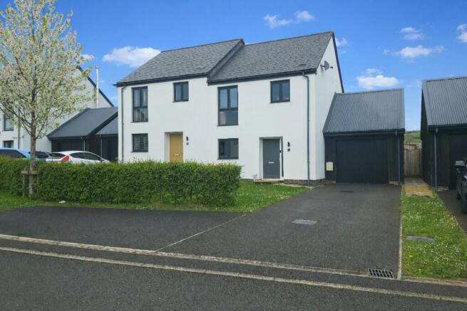 3 bed property, in Harford Way, £315,000