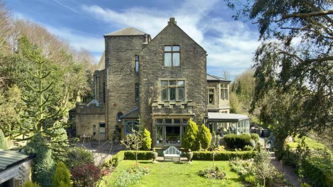 4 bed property, in Gads Hill Trimmingham Road Halifax, £750,000
