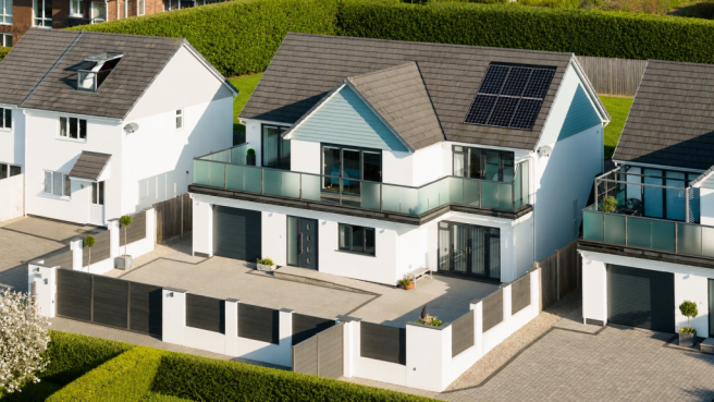 4 bed property, in Ashford, £850,000