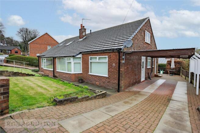 2 bed property, in Dacres Drive, £310,000