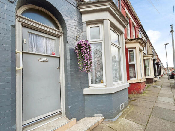 3 bed property, in Neston Street, £90,000