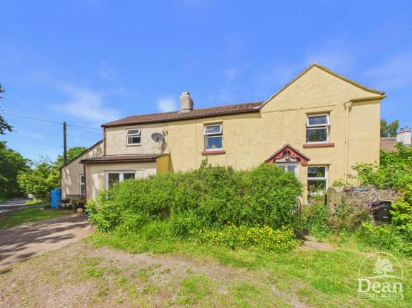 4 bed property, in Ellwood, £425,000