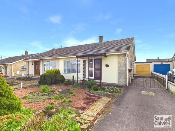 2 bed property, in North Meadows, £310,000