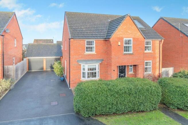 4 bed property, in Cae Babilon, £550,000