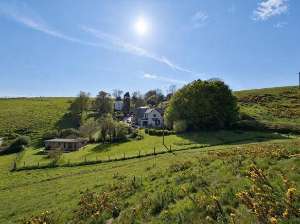 6 bed property, in East Allington, £1,050,000