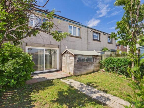 3 bed property, in 42 Callercove Crescent, £119,000