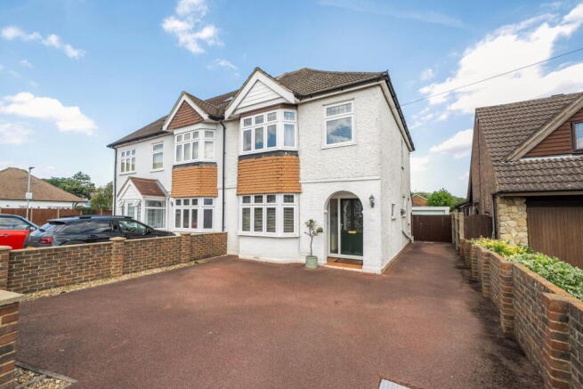 3 bed property, in Springvale, £450,000