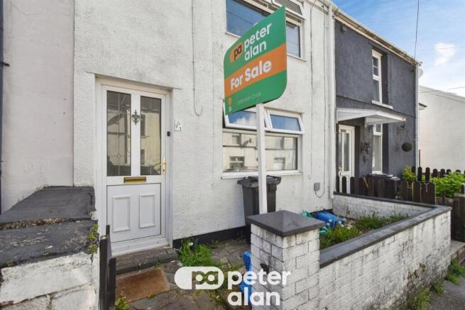 3 bed property, in Luther Street, £135,000