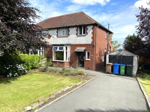 3 bed property, in 1 Ashgrove, £275,000