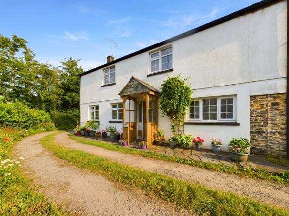 3 bed property, in Ashwater, £240,000