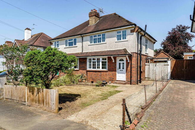 3 bed property, in Holford Road, £625,000