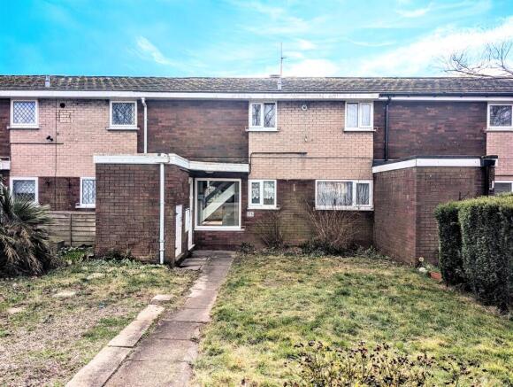 3 bed property, in Keats Close, £185,000