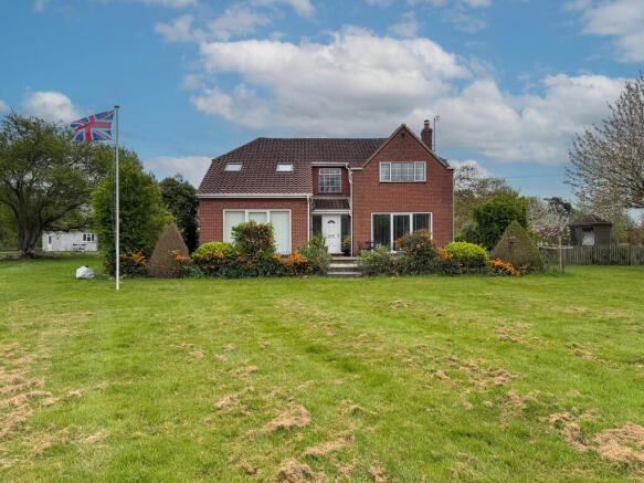 6 bed property, in Birchwood Road, £1,000,000