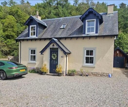 4 bed property, in Oregon Cottage, £397,000