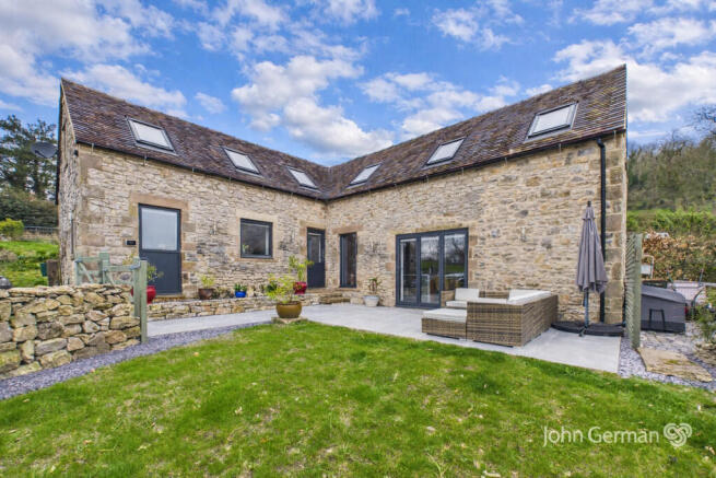 2 bed property, in Creamery Lane, £585,000