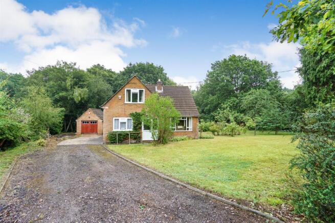 3 bed property, in Hardwick Wood, £580,000